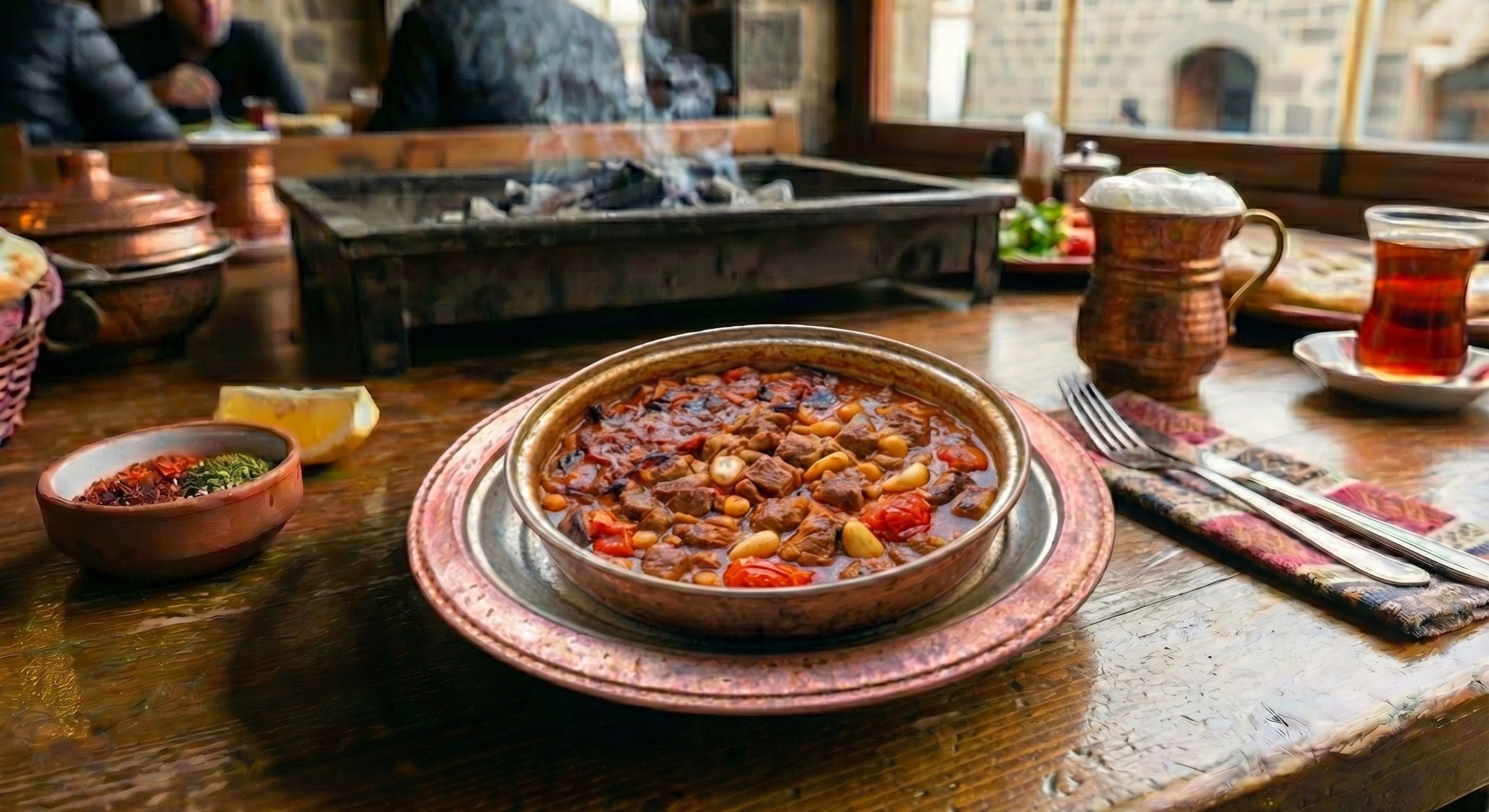 tencere kebap, et yemeği, sulu kebap, diyarbakır yemekleri, kuzu et, dana et, geleneksel yemek, ev yemeği, güveç
