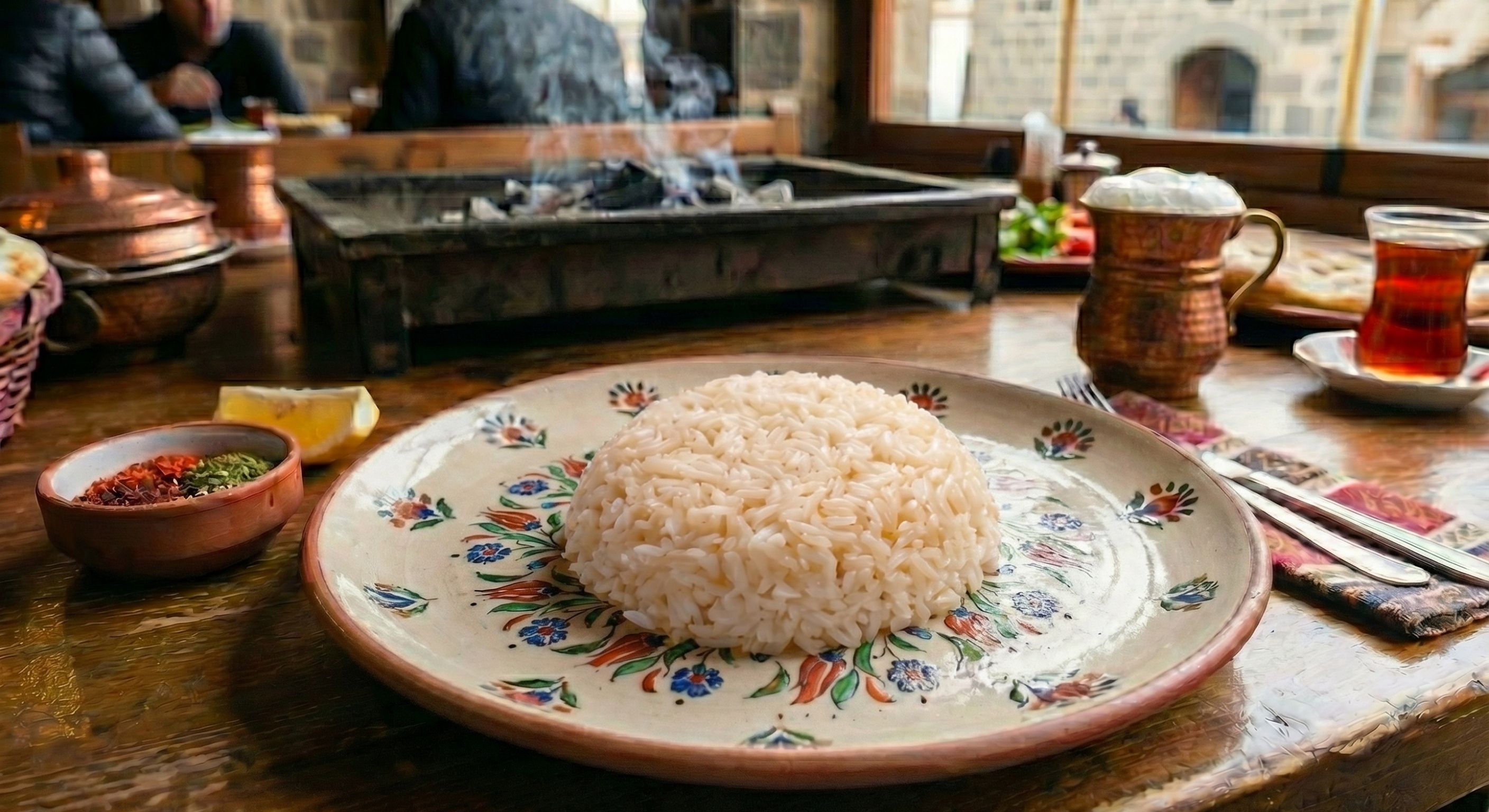 pirinç pilavı, tereyağlı pilav, pilav çeşitleri, diyarbakır yemekleri, tane tane pilav, garnitür, ana yemek yanına