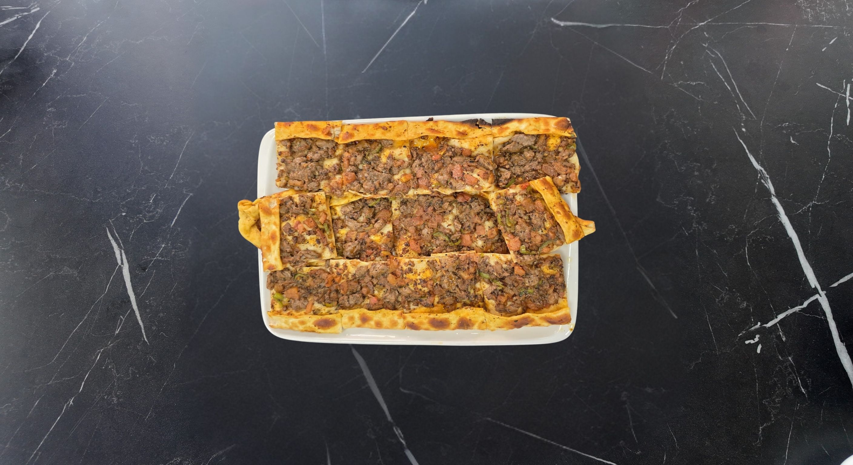 kuşbaşılı pide, pide çeşitleri, taş fırın pide, etli pide, diyarbakır pide, kuşbaşı et, fırın lezzeti, pide